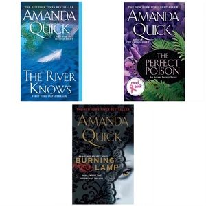 3 Pack Amanda Quick Hardback Novels 💜